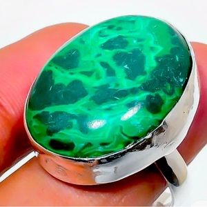 MALACHITE AND STERLING SILVER .925 LADIES’ SIZE 7 STUNNING HANDMADE RING